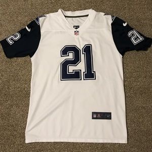 Nike Ezekiel Elliott Jersey. Size M